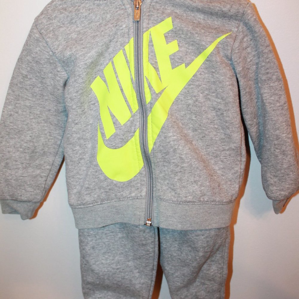 Size 24 Months Nike Gray/Neon Green Sweat suit